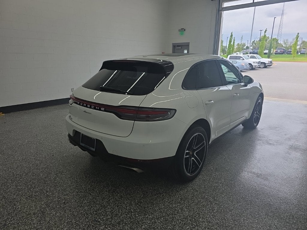 2021 Porsche Macan Base
