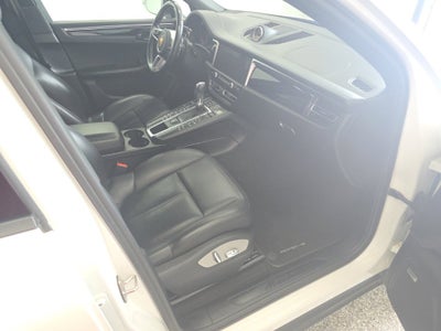 2021 Porsche Macan Base