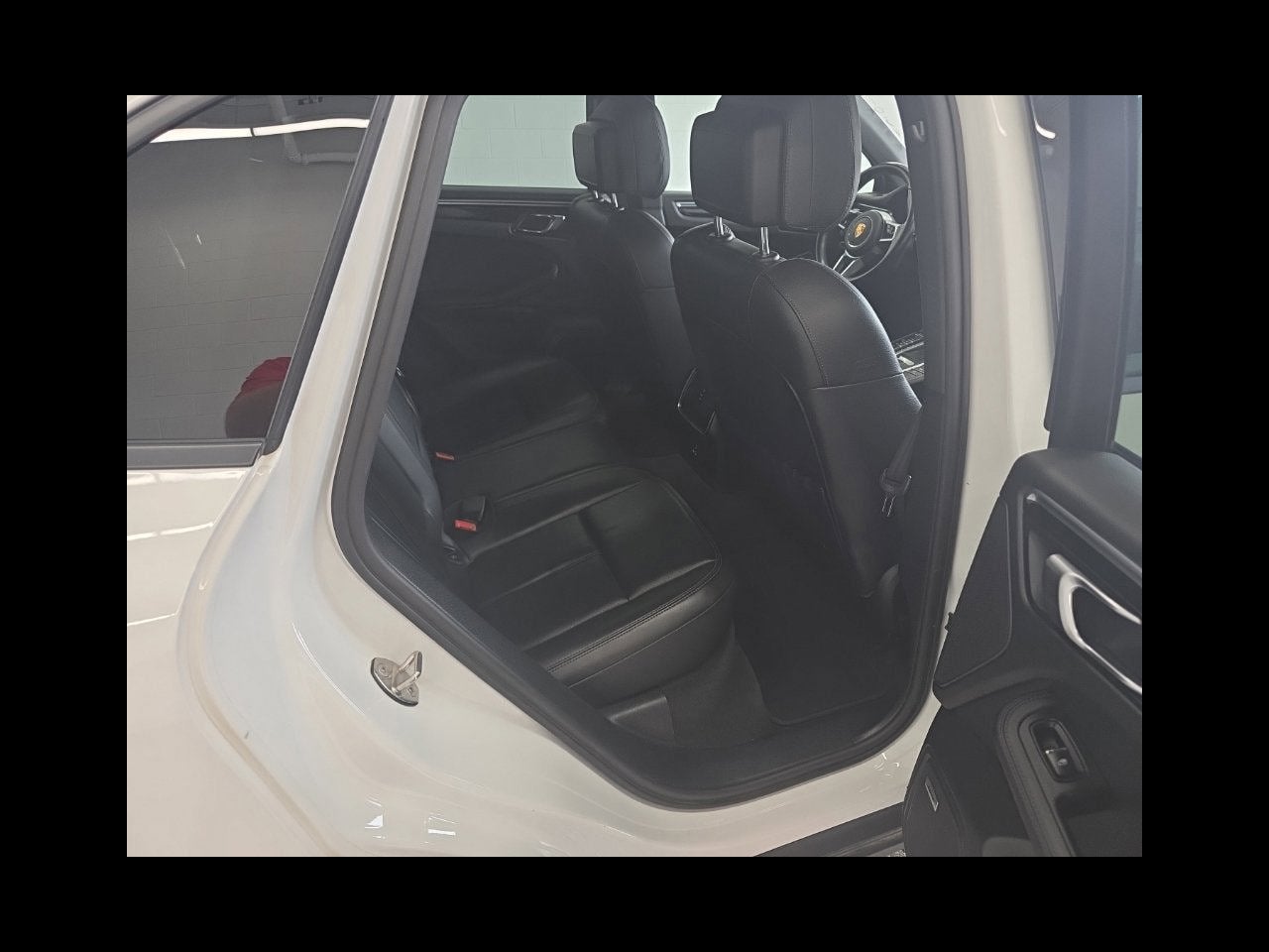 2021 Porsche Macan Base