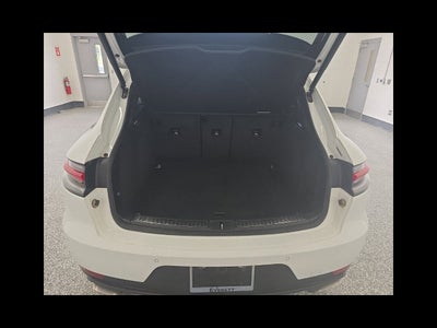 2021 Porsche Macan Base