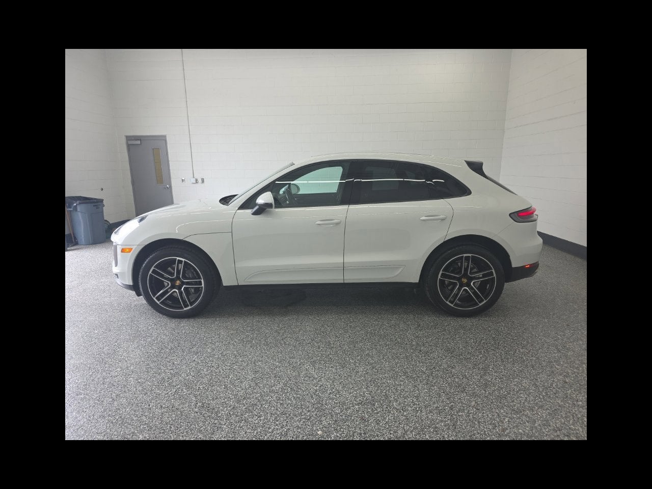 2021 Porsche Macan Base