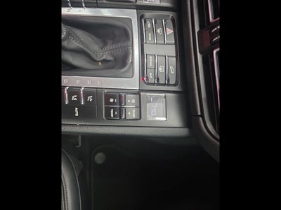 2021 Porsche Macan Base
