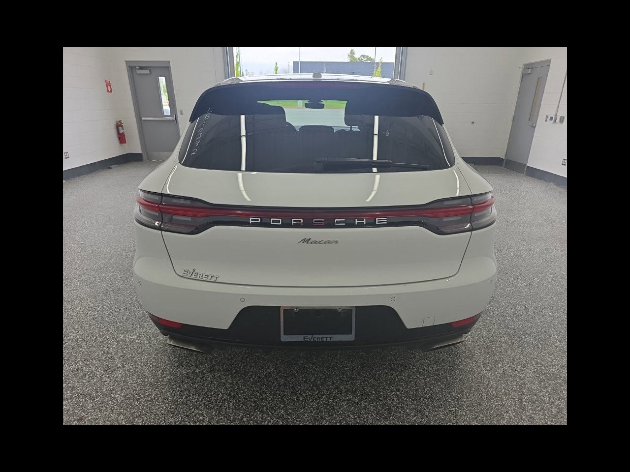 2021 Porsche Macan Base