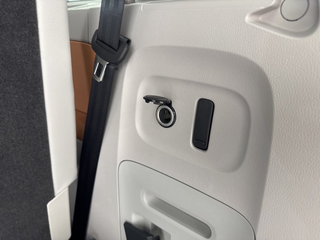 2025 Volkswagen ID. Buzz Pro S Plus