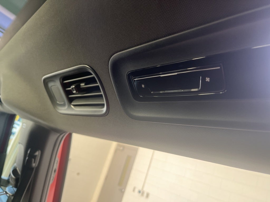 2025 Volkswagen ID. Buzz Pro S Plus