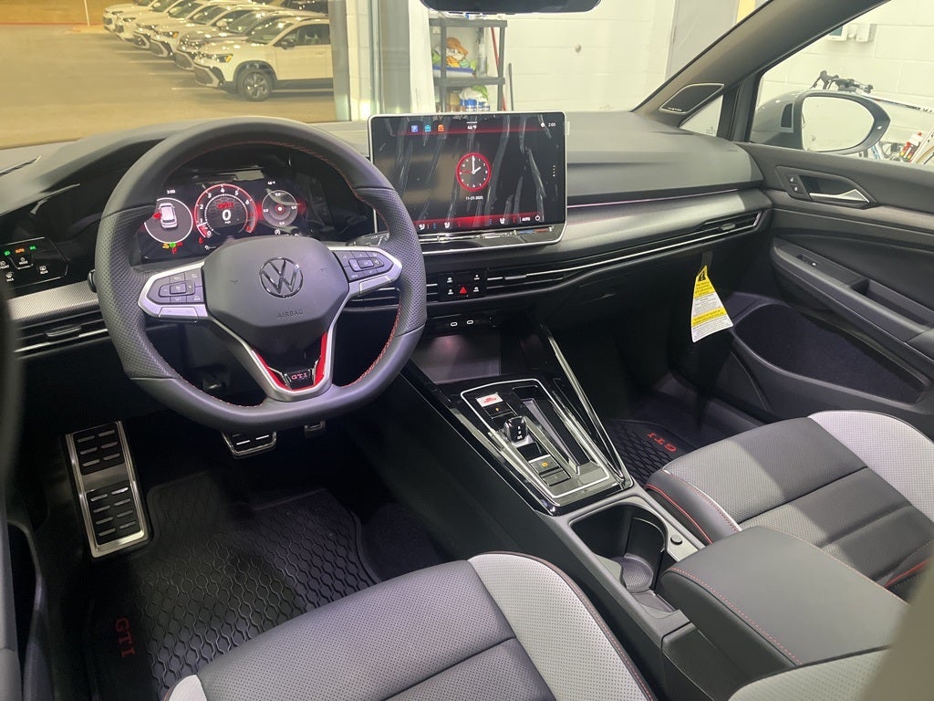 2026 Volkswagen Golf GTI 2.0T SE