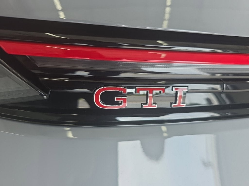 2026 Volkswagen Golf GTI SE