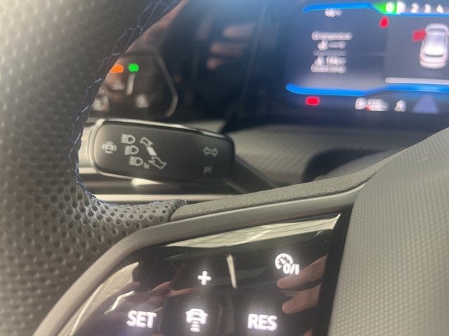 2024 Volkswagen Golf R 2.0T