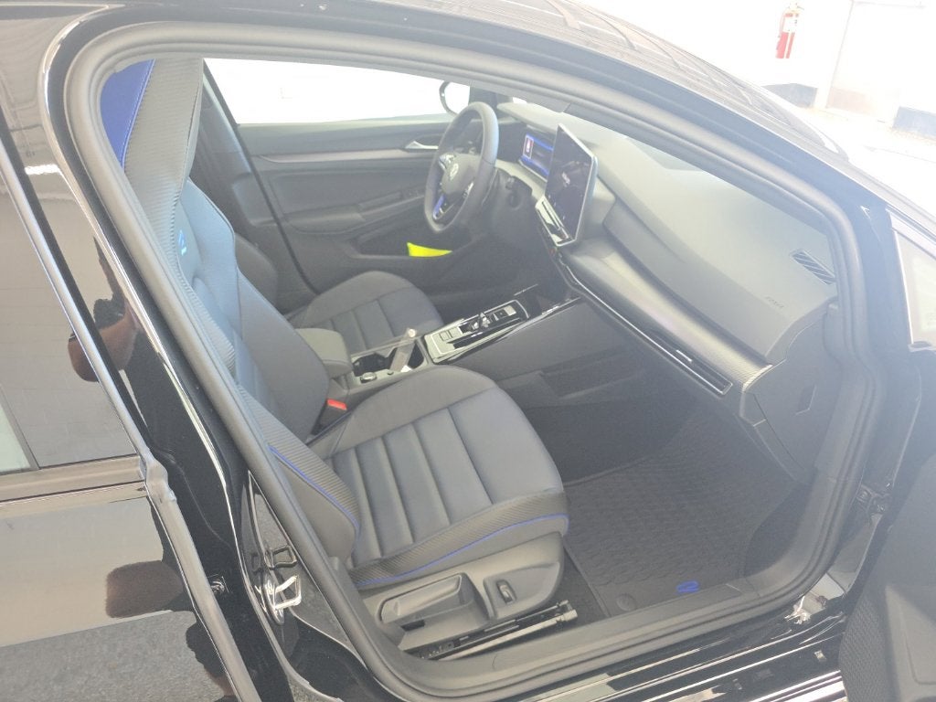 2026 Volkswagen Golf R Base