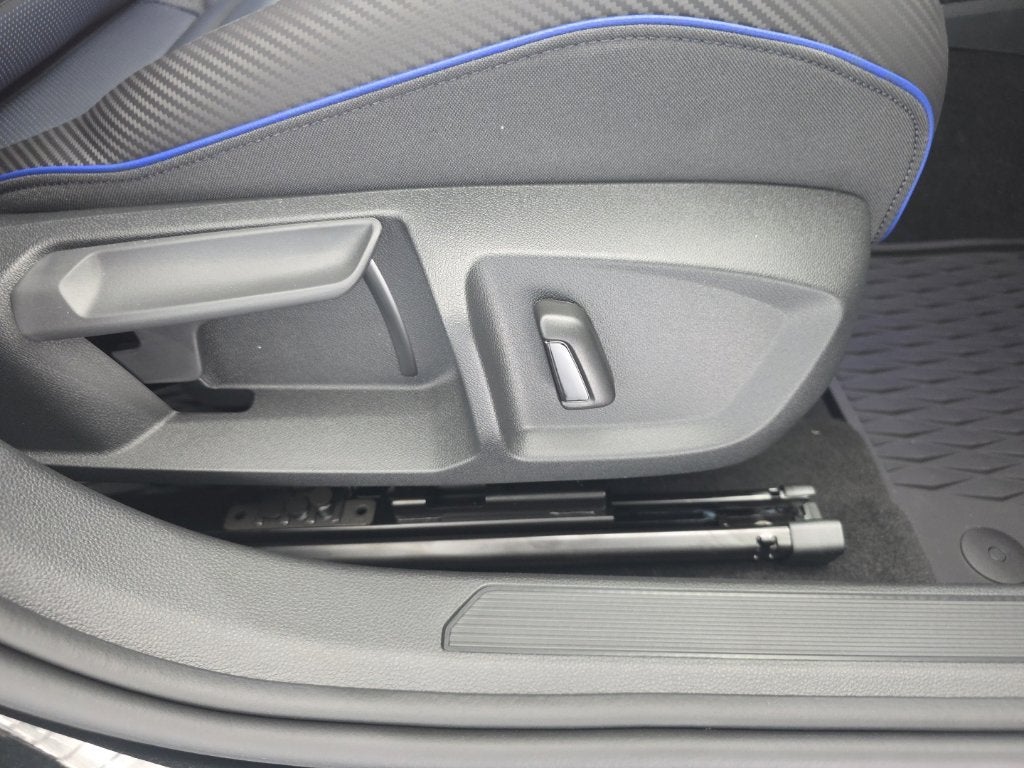 2026 Volkswagen Golf R Base
