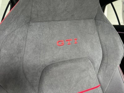 2026 Volkswagen Golf GTI 2.0T SE