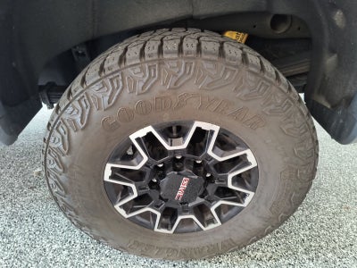 2024 GMC Sierra 2500HD AT4X