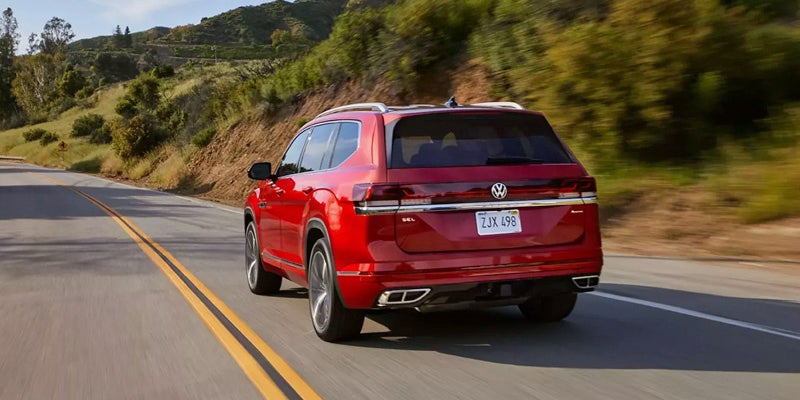 2026 Volkswagen Atlas rear view on highway in Rogers, AR