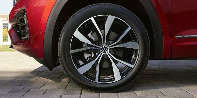 2026 Volkswagen Atlas technology features in Rogers, AR